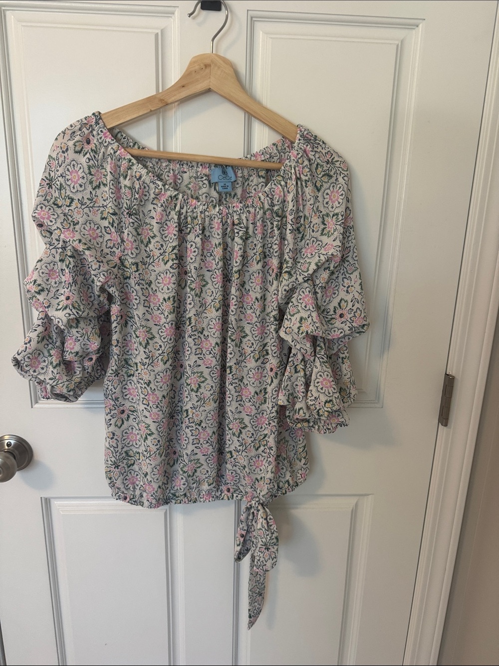 CeCe Pink White Floral Ruffle Tie-Hem Blouse